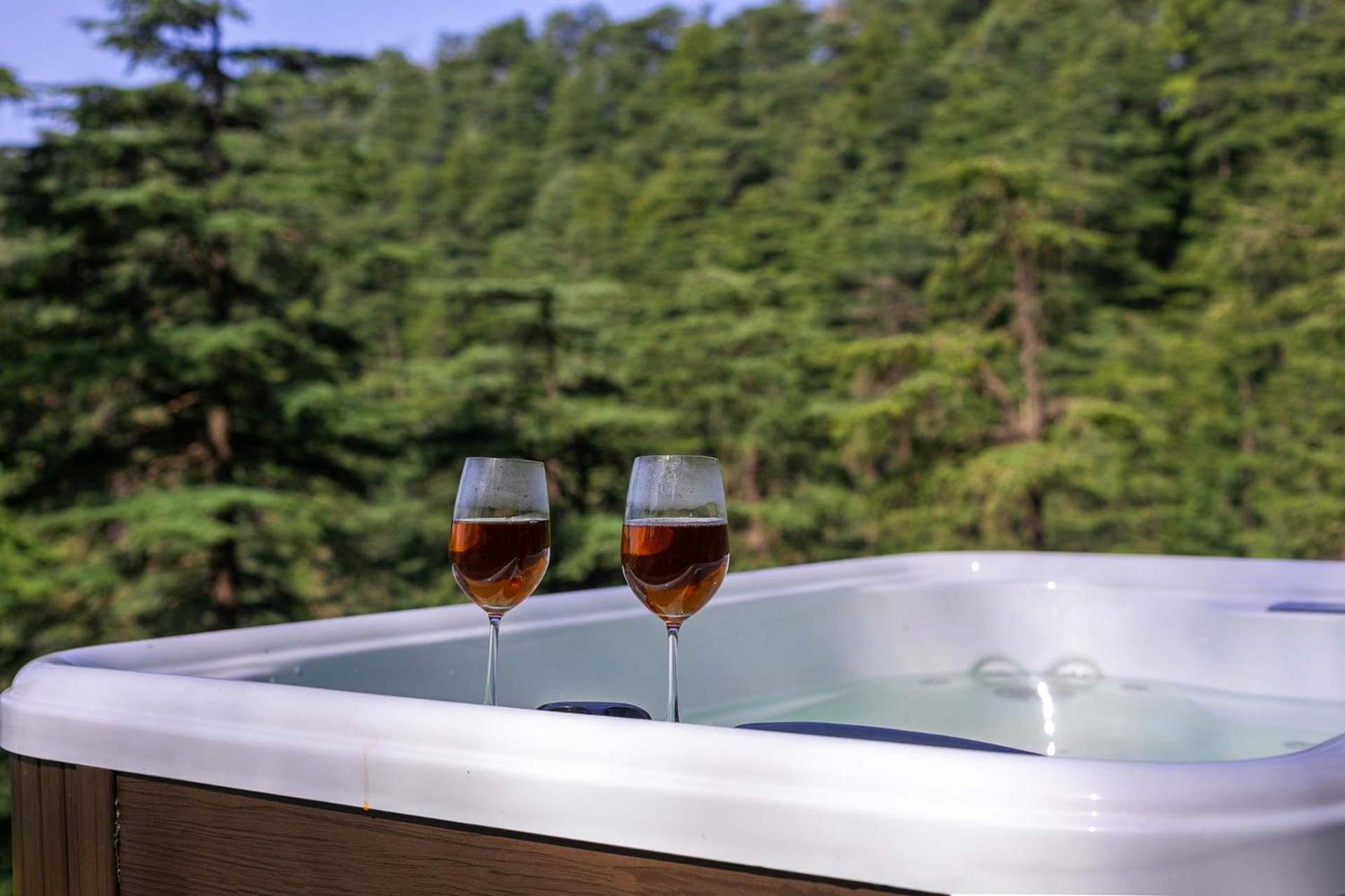 שימלה Stayvista At Pine Estate With Outdoor Jacuzzi מראה חיצוני תמונה